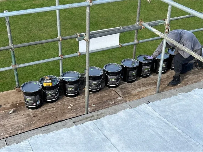Pavilion in the Park, FLEXITEC on site during application