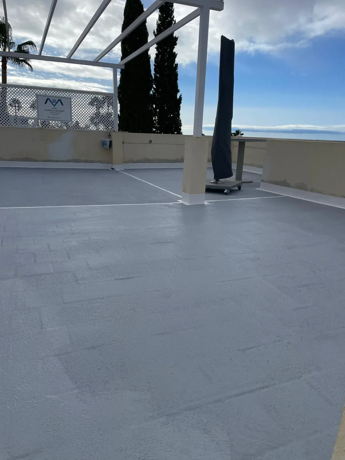 Close view of the RESGRIP anti-slip finish on the Marbella roof terrace